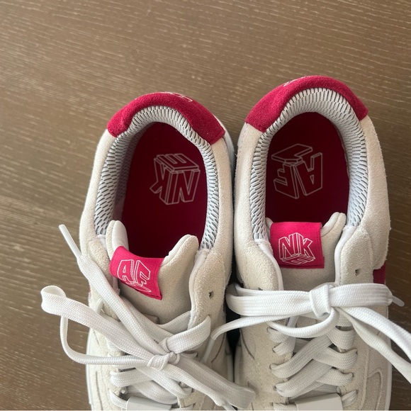 Women’s Air Force one pixel “mystic hibiscus” - Picture 5 of 7